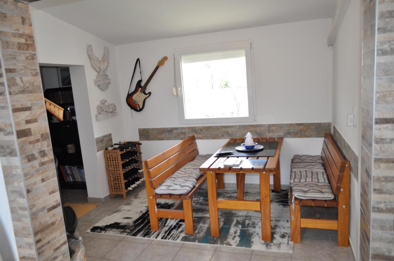 Familien Ferienhaus Vir Croatia 150M Strand Restaurant Einkaufen Exteriör bild