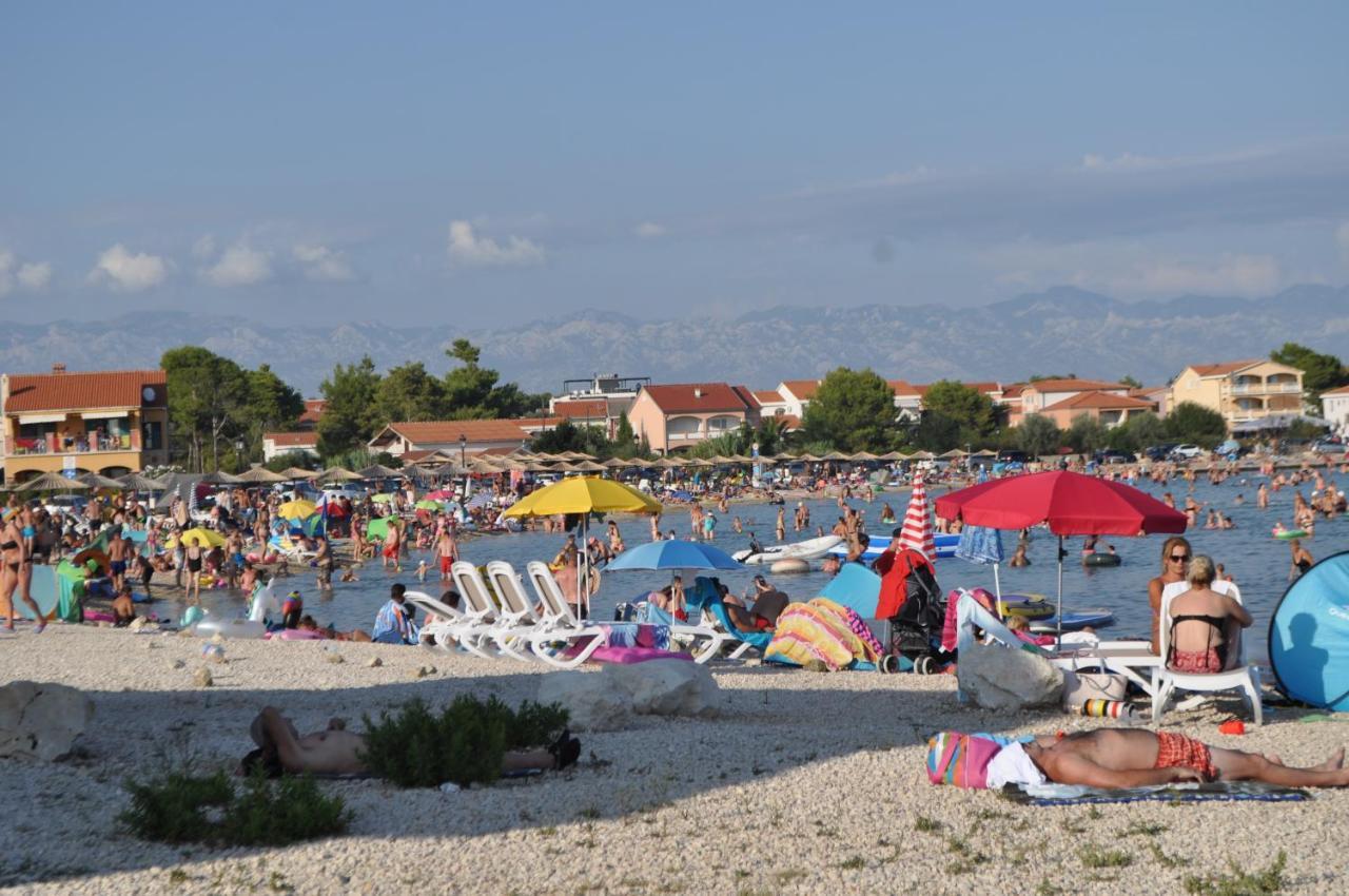 Familien Ferienhaus Vir Croatia 150M Strand Restaurant Einkaufen Exteriör bild