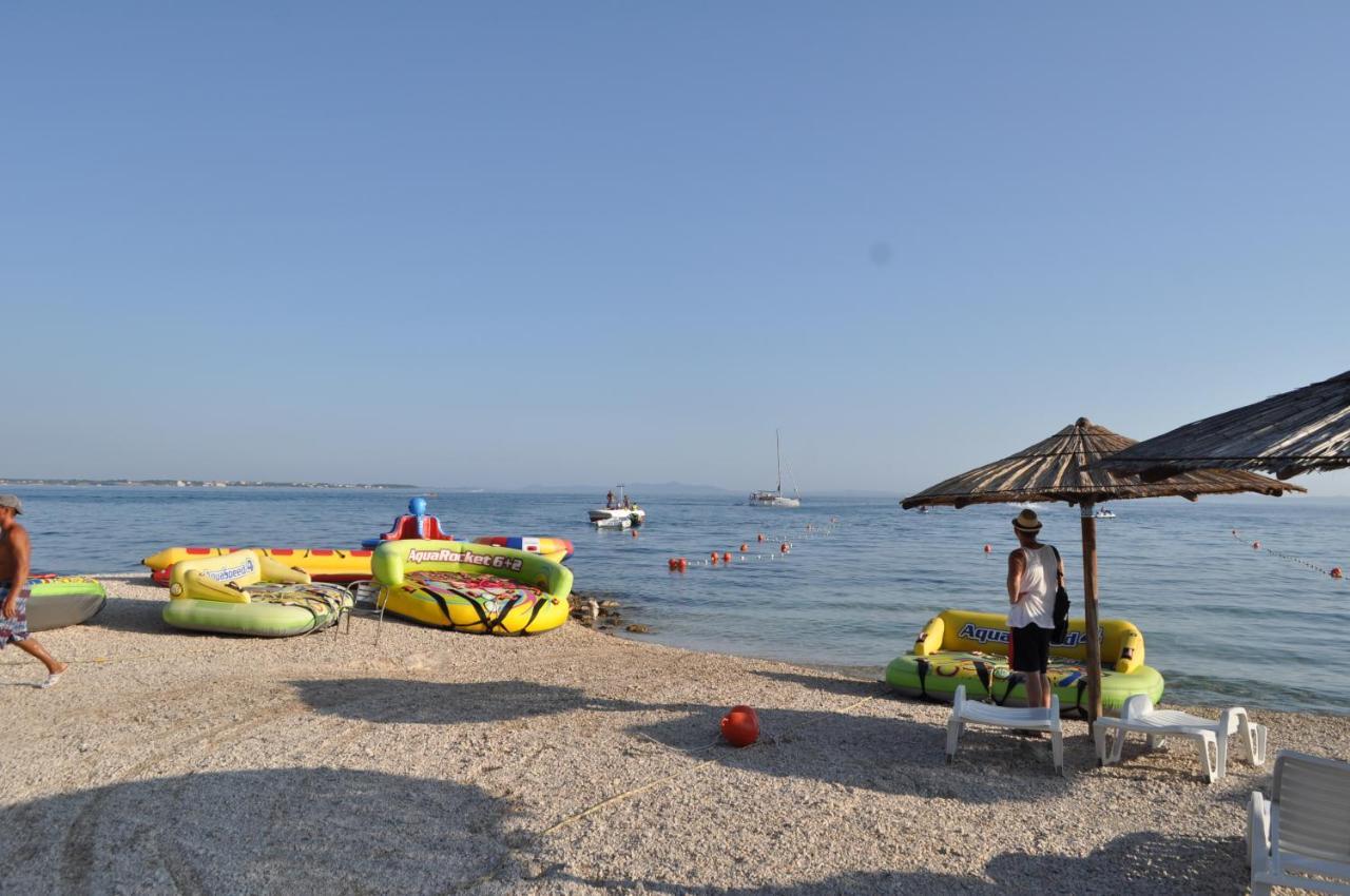 Familien Ferienhaus Vir Croatia 150M Strand Restaurant Einkaufen Exteriör bild