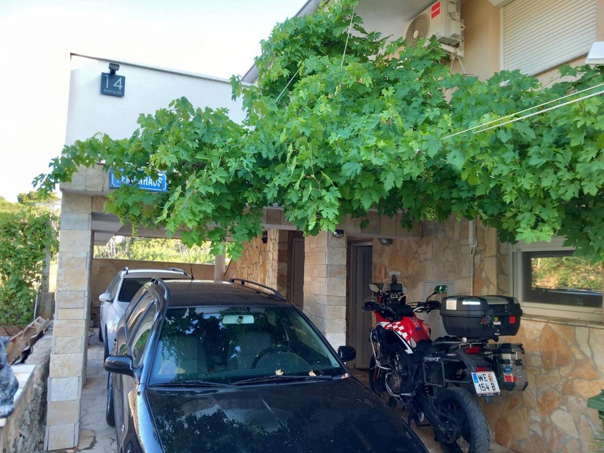 Familien Ferienhaus Vir Croatia 150M Strand Restaurant Einkaufen Exteriör bild
